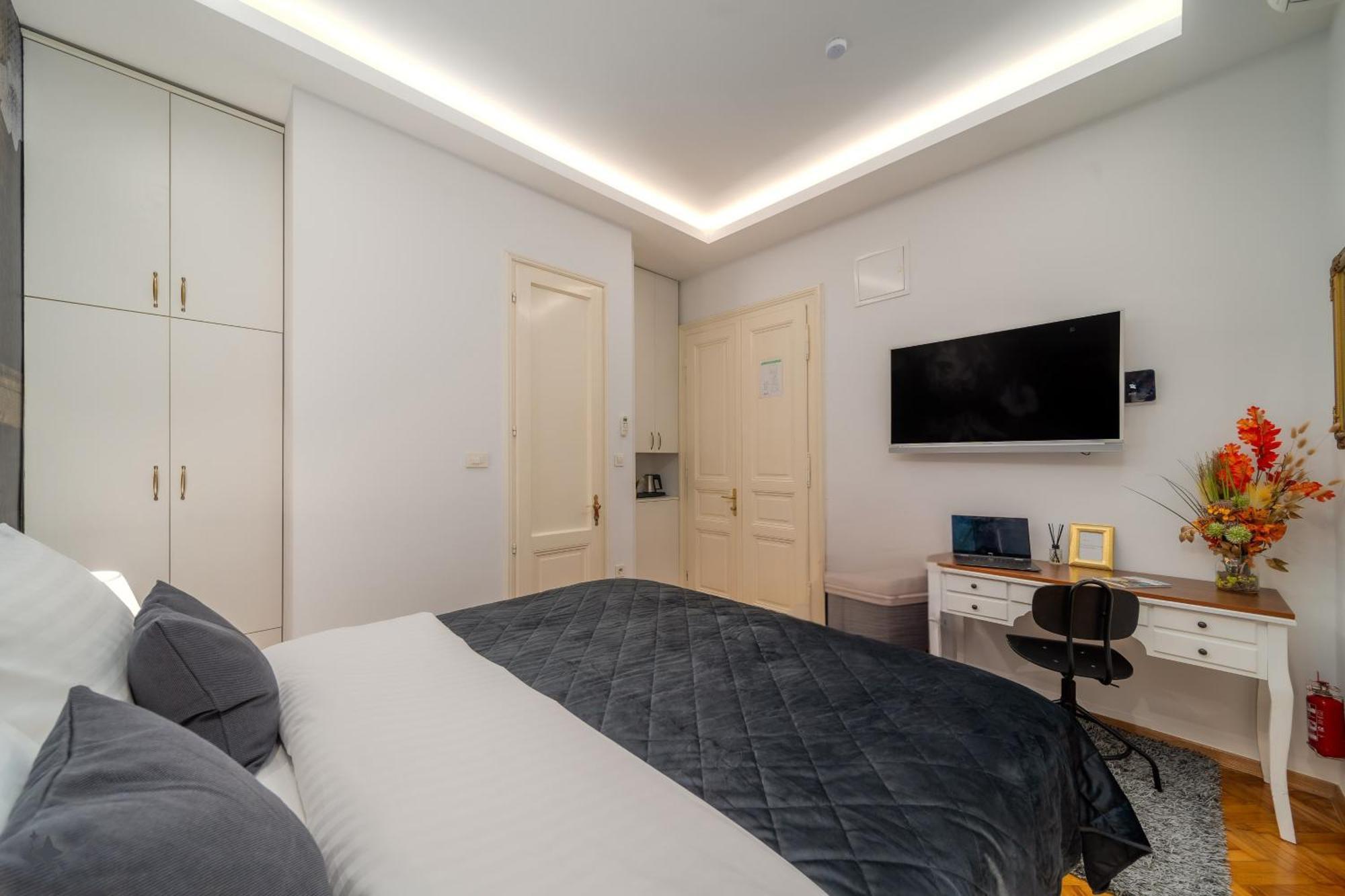 Aurelia Antik Apartments & Rooms, Zagreb City Center 외부 사진