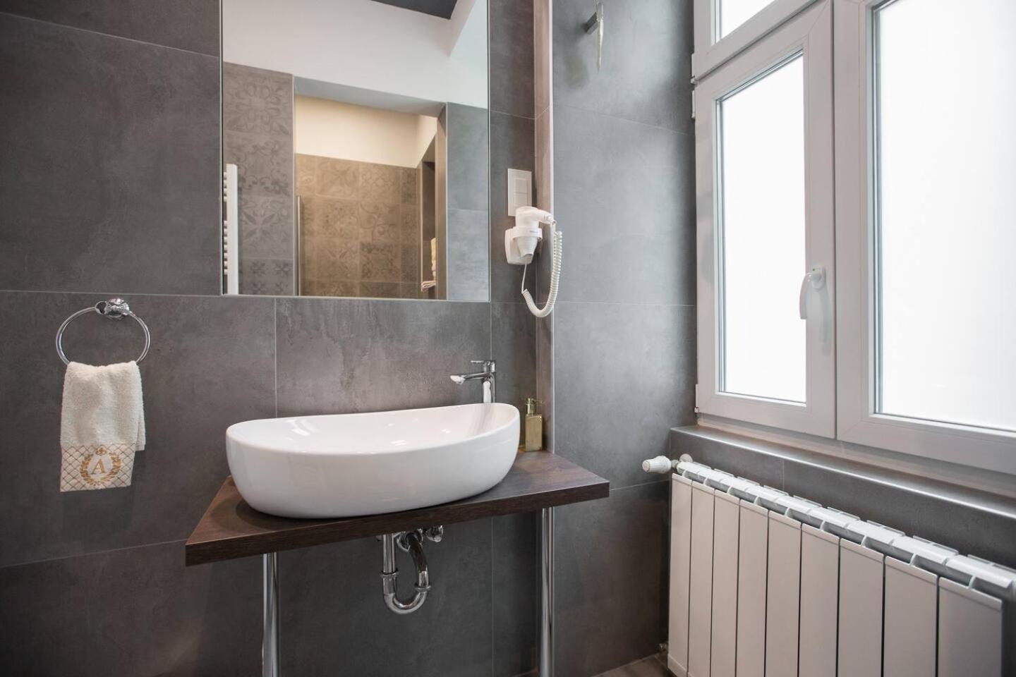 Aurelia Antik Apartments & Rooms, Zagreb City Center 외부 사진
